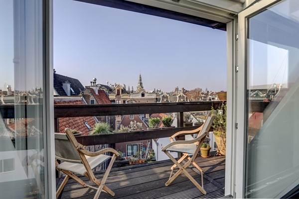 Sold: Dit unieke, instapklare loft appartement in de binnenstad van Amsterdam is nu te koop. 